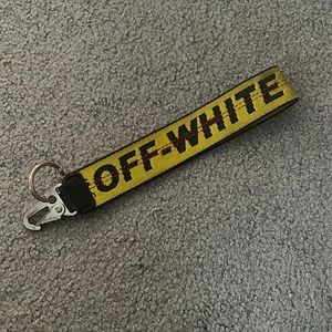 OFF WHITE industrial keychain